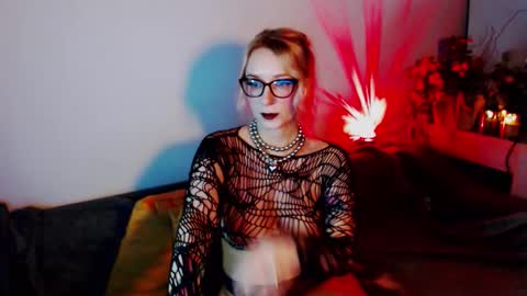 Liza online show from September 19, 3:38 pm