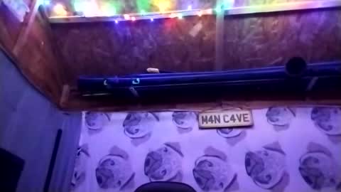 Welshdragon37 online show from December 18, 7:20 pm