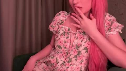 Daisy    online show from December 2, 5:33 pm