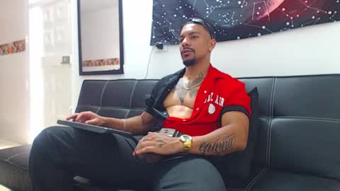 Wesley Rogger online show from November 28, 9:11 pm