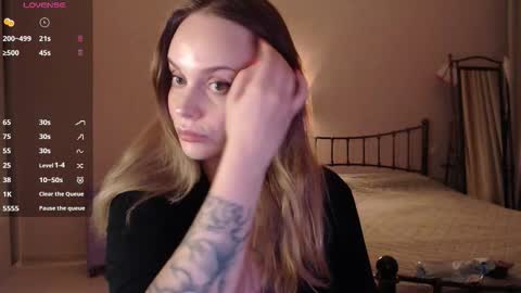 Lana online show from September 10, 5:25 pm