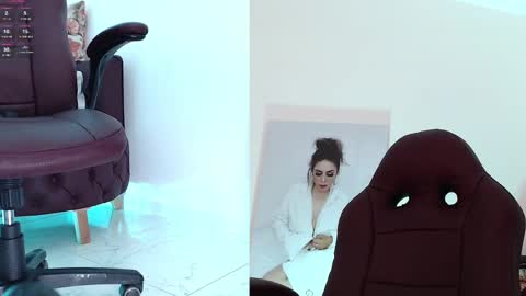 Diva online show from March 5, 1:21 am