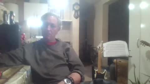 wg_colbert_noir online show from September 14, 3:46 pm