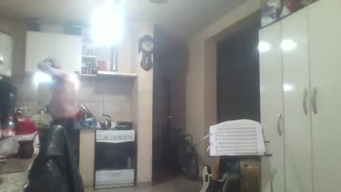 wg_colbert_noir online show from September 13, 1:24 pm