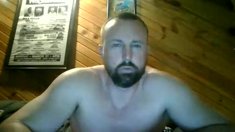 wh879 online show from April 4, 8:49 pm