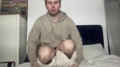 whatyouwantyouknowigotit online show from January 24, 2:07 am