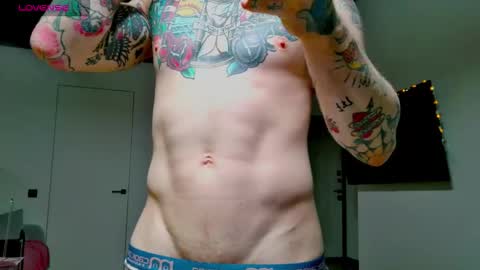 Max online show from December 17, 3:46 am