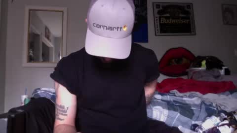 Snapshot of whitechocalate91 chatting on February 18, 8:25 pm just  str8 stud nut  1000 online show from February 18, 8:25 pm