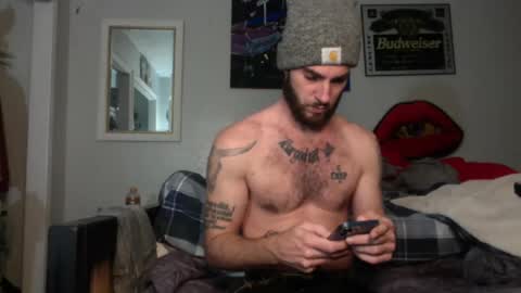Snapshot of whitechocalate91 chatting on January 28, 6:27 am just  str8 stud nut  1000 online show from January 28, 6:27 am