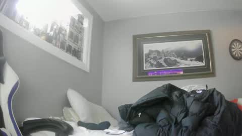 whiteweapon88 online show from February 1, 6:49 pm
