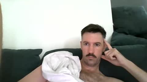 whostheweapon online show from February 8, 1:09 am