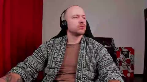 VI online show from February 6, 5:48 pm