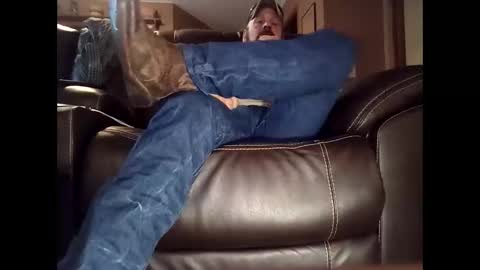 wibootdude online show from March 11, 1:25 pm