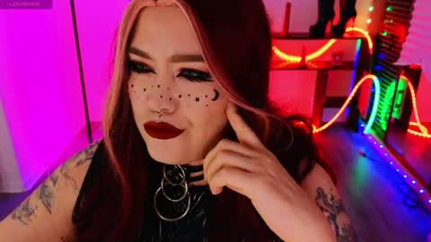 Laura  online show from June 14, 8:44 pm