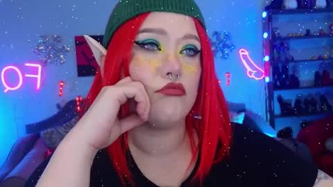 Snapshot of wickedxqueen chatting on December 24, 10:39 pm Laura  online show from December 24, 10:39 pm