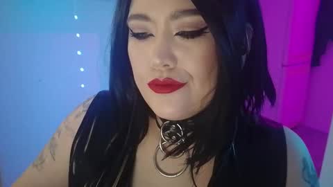 Snapshot of wickedxqueen chatting on October 19, 9:08 pm Laura  online show from October 19, 9:08 pm