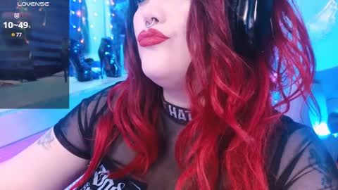 Snapshot of wickedxqueen chatting on February 26, 5:13 am Laura  online show from February 26, 5:13 am