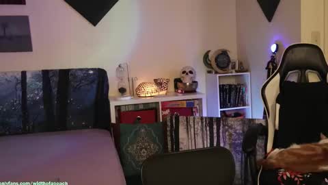 Gretchen  Jimmy online show from November 24, 4:11 am