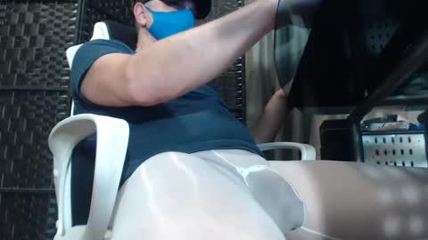 wierdstuffwithdik online show from September 20, 7:11 am