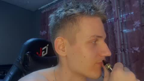 wiiinkyyy online show from December 5, 6:27 pm