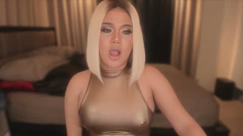 BELLA online show from December 3, 4:10 am