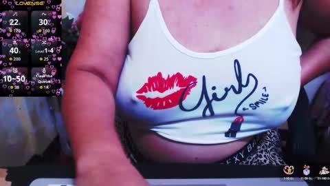 wildhotasianx online show from September 20, 4:21 pm