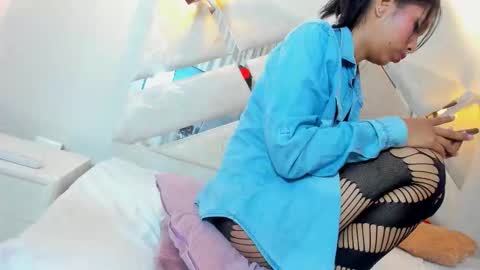 Kitty online show from February 15, 8:24 am