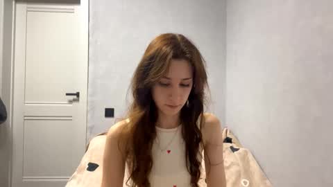 wildpeachh online show from October 29, 6:30 pm