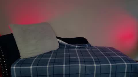 Snapshot of wildsouthernpeach chatting on September 22, 4:11 pm Ivy online show from September 22, 4:11 pm