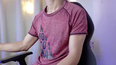 willy_veins online show from December 2, 11:08 am