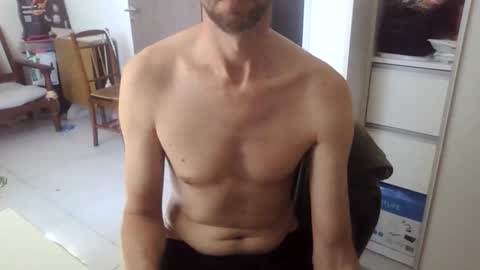 Snapshot of willyturin chatting on October 23, 2:51 pm willyturin online show from October 23, 2:51 pm