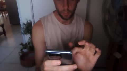 Snapshot of willyturin chatting on October 25, 10:21 pm willyturin online show from October 25, 10:21 pm