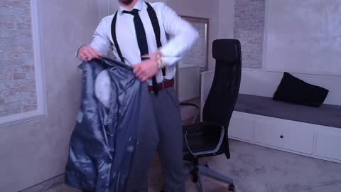 Snapshot of wilsonjules chatting on January 6, 12:16 am WilsonJules online show from January 6, 12:16 am