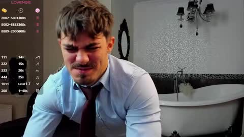 Snapshot of wilsonjules chatting on October 18, 5:00 am WilsonJules online show from October 18, 5:00 am