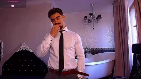 Snapshot of wilsonjules chatting on September 28, 5:38 am WilsonJules online show from September 28, 5:38 am