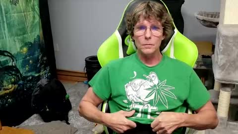 wirehead1970 online show from September 20, 3:31 am