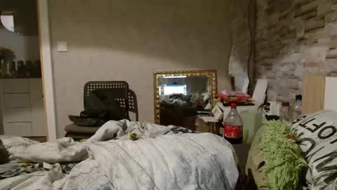 Snapshot of wirzwei8883 chatting on December 2, 7:00 pm Dirty online show from December 2, 7:00 pm