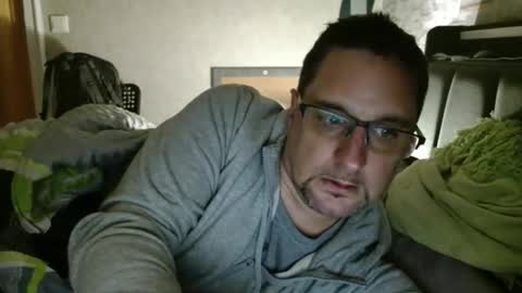 Snapshot of wirzwei8883 chatting on October 28, 7:04 pm Dirty online show from October 28, 7:04 pm