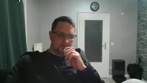 Dirty online show from March 8, 6:45 pm