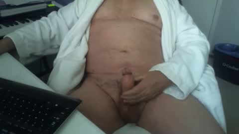 Wisccock online show from February 25, 3:59 pm