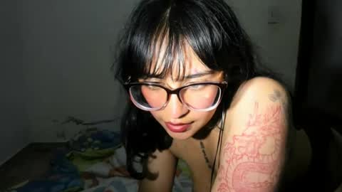 witch_3333 online show from June 27, 6:41 am