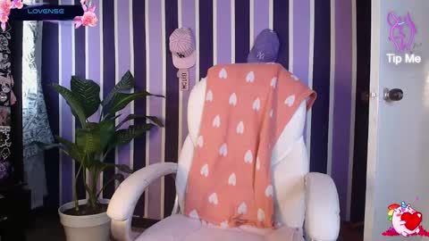 ig WitchDivinne online show from September 24, 7:53 pm