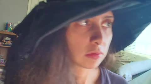 witchbitchmommy online show from April 12, 6:45 pm