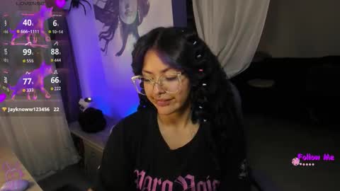     Luna Violeta  A r t i s t  online show from December 15, 12:50 am