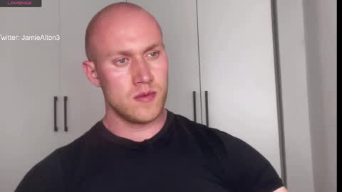 Wlademar online show from April 2, 2:52 am