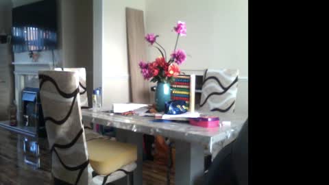 wobble444 online show from February 5, 9:25 am