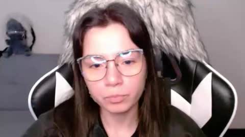 Alex online show from December 22, 2:29 am