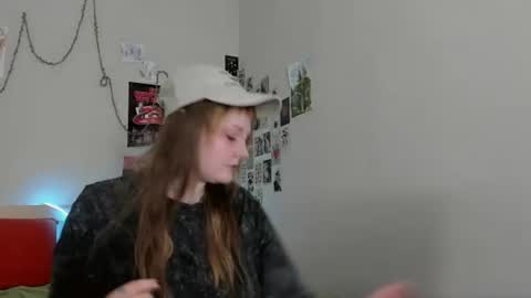 wonderconnie online show from July 10, 1:27 pm