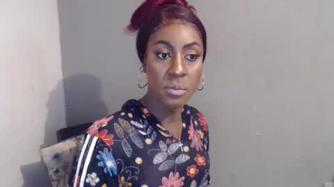 SHENIEL RODRIGUEZ online show from April 14, 11:13 am