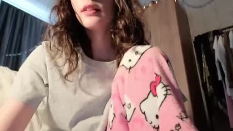 Stia online show from February 25, 8:18 am